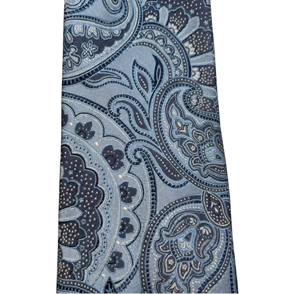 Lot of two Men’s Geoffrey‎ Beene Brand Silk Neck Ties
